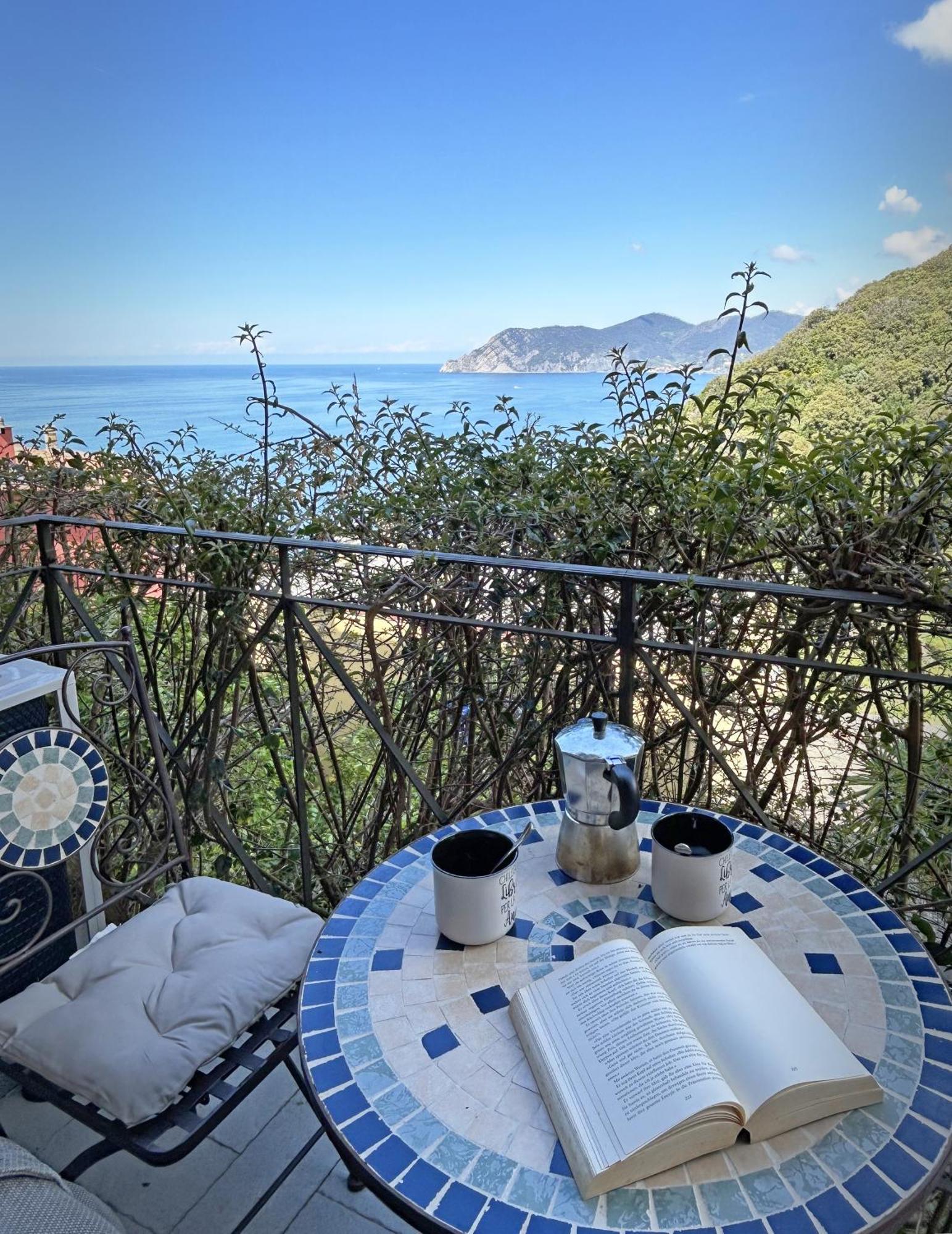 Pietra Azzurra, Newly Renovated Apartment Corniglia Exterior photo